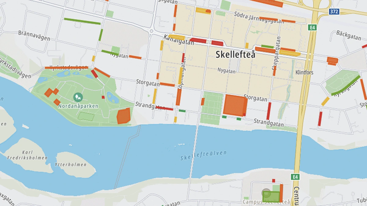 Citylytics parking map of central Skellefteå with street sections and parking areas coloured from green to red by occupancy